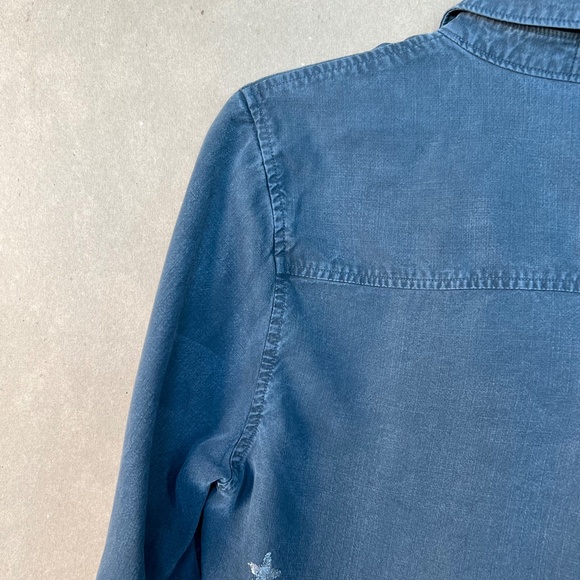 Cloth and Stone Deep Blue Shirt with Silver Silk Screen Print Stars Size M - Picture 10 of 11